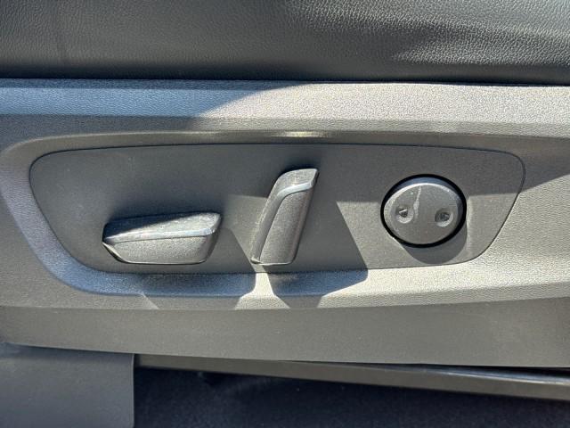 2023 Nissan Pathfinder SL FWD