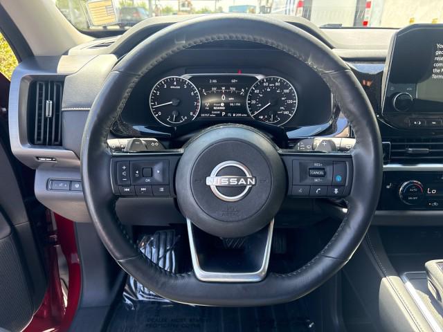 2023 Nissan Pathfinder SL FWD