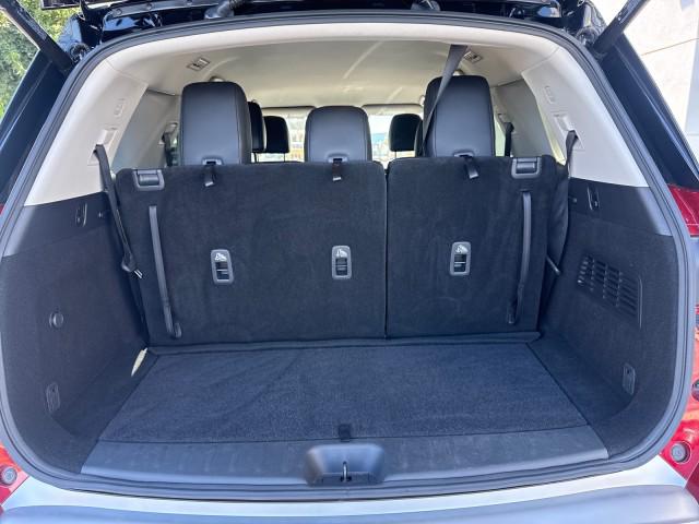 2023 Nissan Pathfinder SL FWD