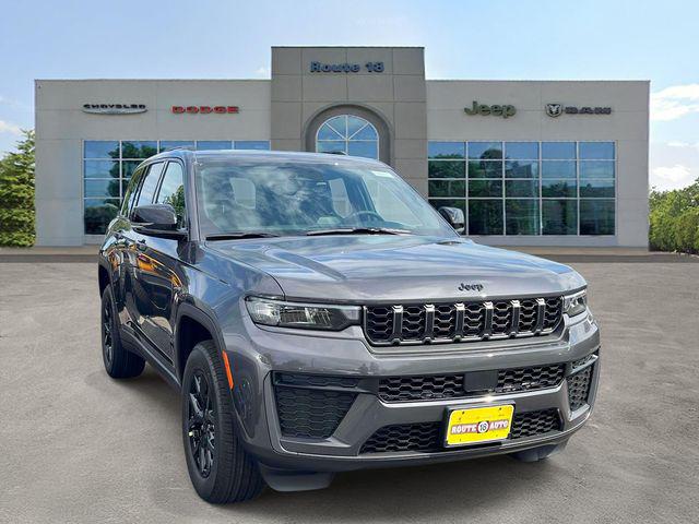 2026 Jeep Grand Cherokee GRAND CHEROKEE LAREDO ALTITUDE 4X4 2026 Jeep Grand Cherokee GRAND CHEROKEE LAREDO ALTITUDE 4X4