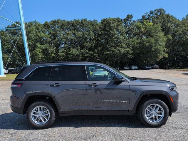 2026 Jeep Grand Cherokee GRAND CHEROKEE LAREDO X 4X2