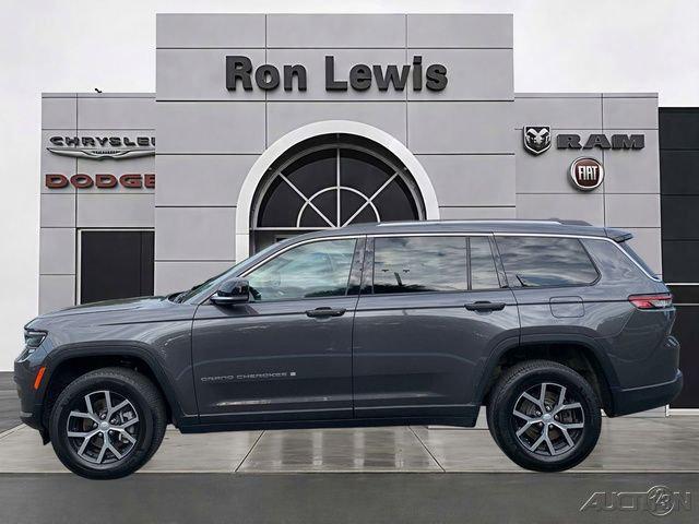 2023 Jeep Grand Cherokee L Limited 4x4 2023 Jeep Grand Cherokee L Limited 4x4