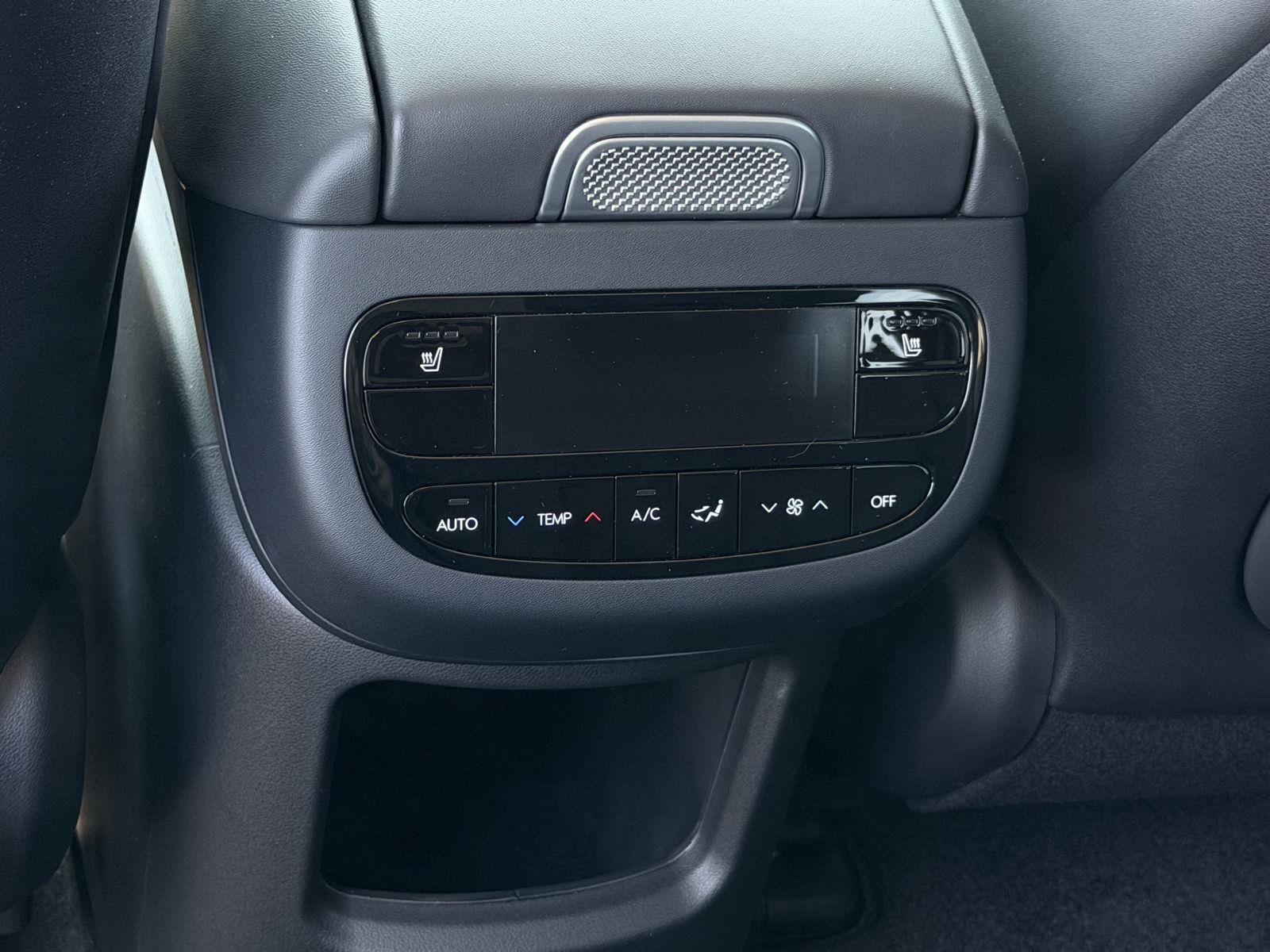 2026 Hyundai IONIQ 9 SEL - Photo 8