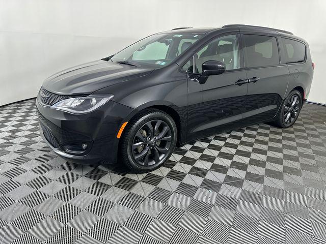 2018 Chrysler Pacifica Touring L for sale in Emmaus, PA