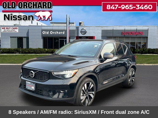 2025 Volvo XC40 B5 Plus Dark Theme for sale in Skokie, IL