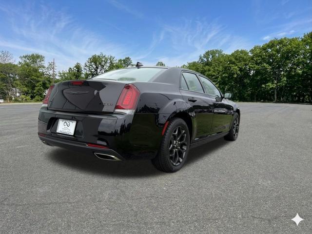 2023 Chrysler 300 Touring AWD