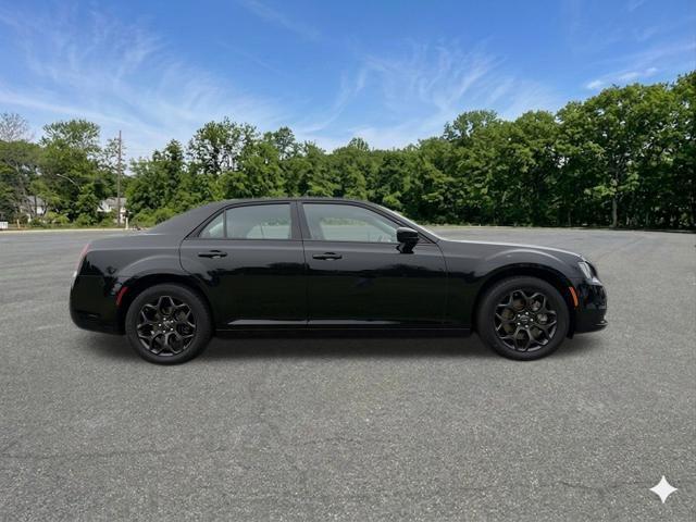 2023 Chrysler 300 Touring AWD