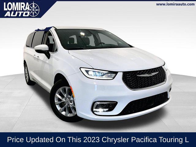 2023 Chrysler Pacifica Touring L AWD for sale in Lomira, WI