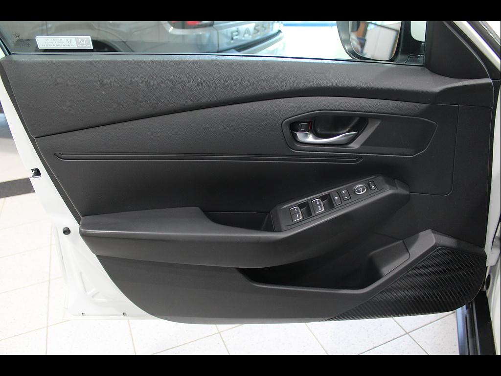 2023 Honda Accord LX - Photo 15