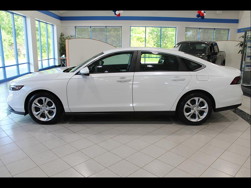 2023 Honda Accord LX - Photo 8
