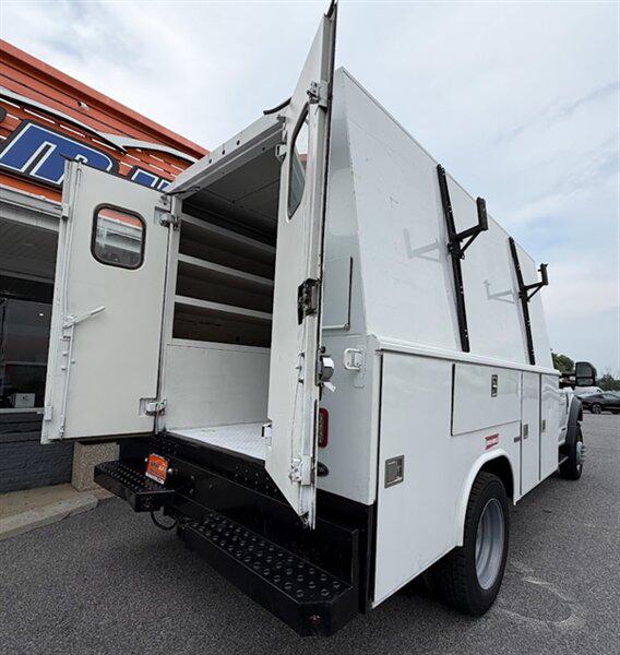 2017 Ford F-550 Unknown