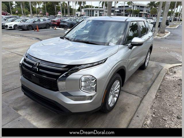 2026 Mitsubishi Outlander ES 2.5 2WD for sale in Doral, FL