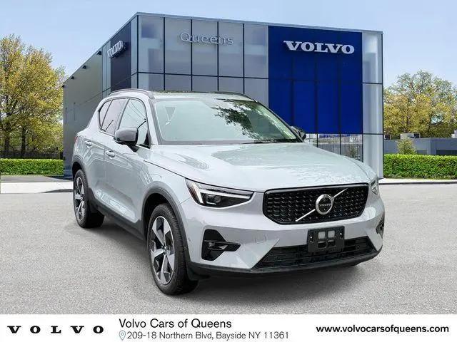2026 Volvo XC40 Plus, B5 AWD Gas (mild hybrid), Dark for sale in Queens, NY