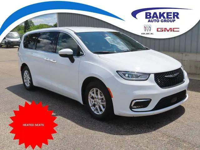 2023 Chrysler Pacifica Touring L for sale in Cadillac, MI