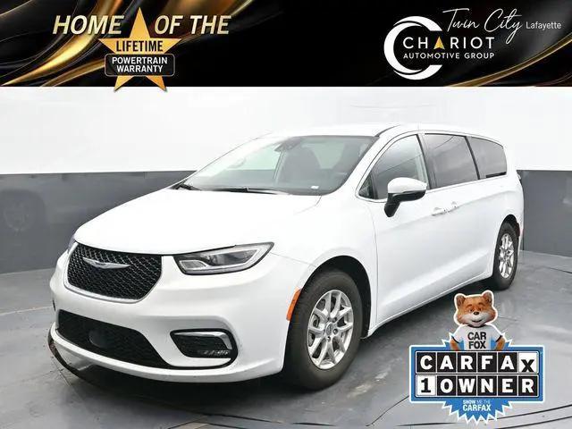 2023 Chrysler Pacifica Touring L for sale in Lafayette, IN