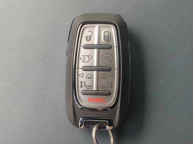 2027 Chrysler Pacifica Pinnacle