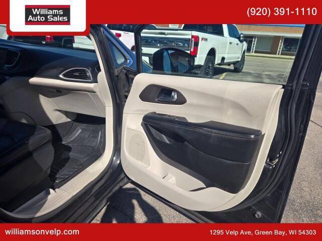 2019 Chrysler Pacifica Touring L