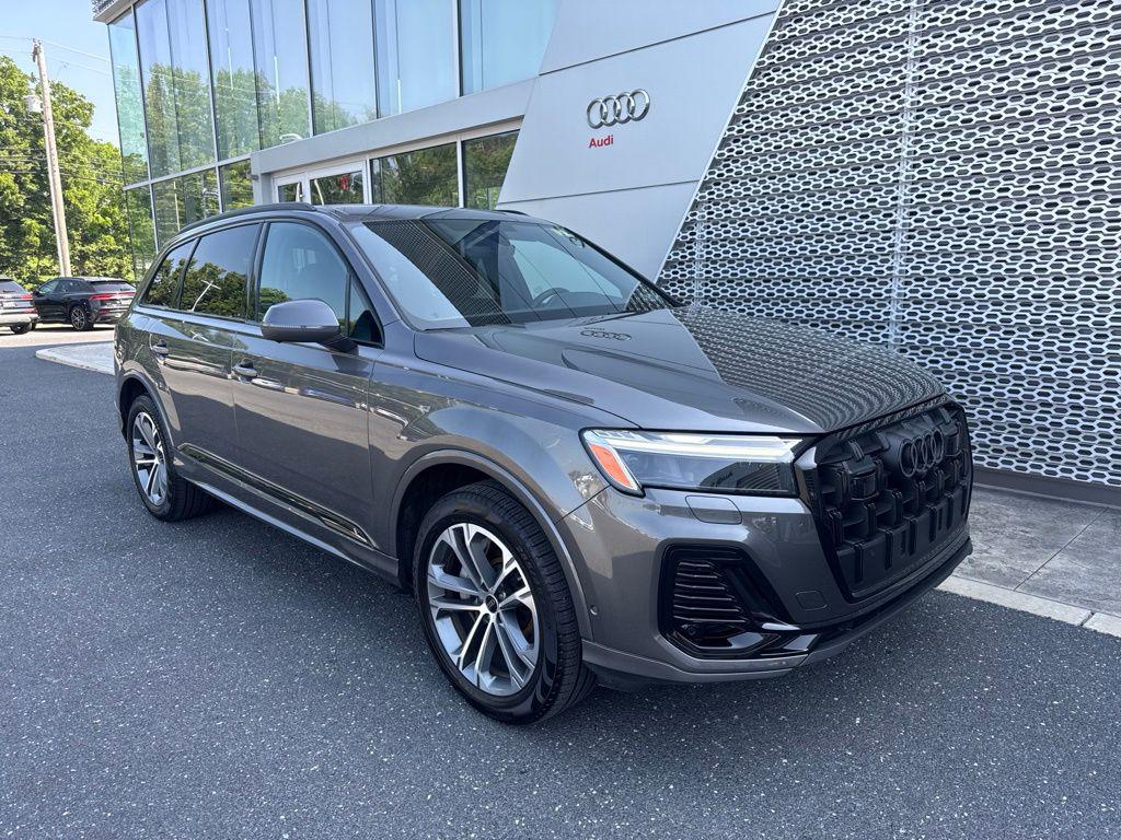 Samurai Gray Metallic 2026 Audi Q7 SUV / Crossover All-Wheel Drive 8-Speed Automatic
