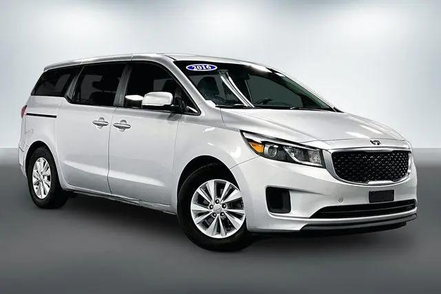 2016 Kia Sedona L for sale in Auburn, IN