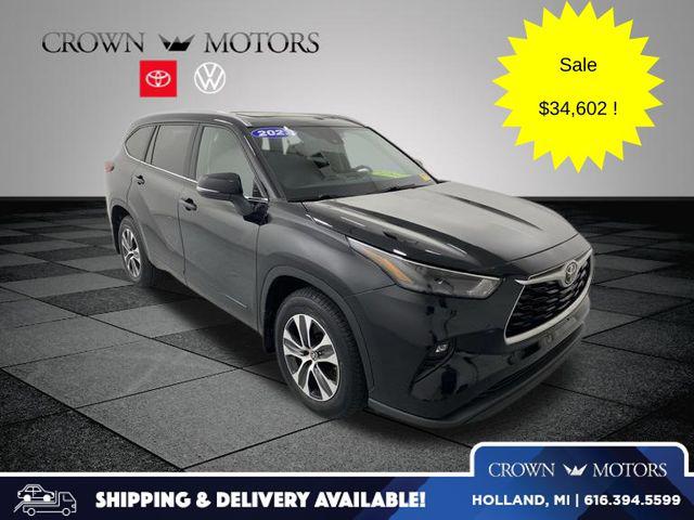 2023 Toyota Highlander XLE for sale in Holland, MI