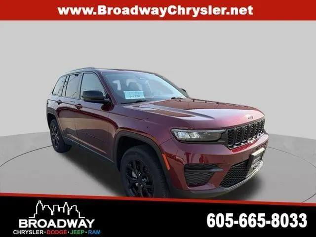 2024 Jeep Grand Cherokee Altitude 4x4 for sale in Yankton, SD