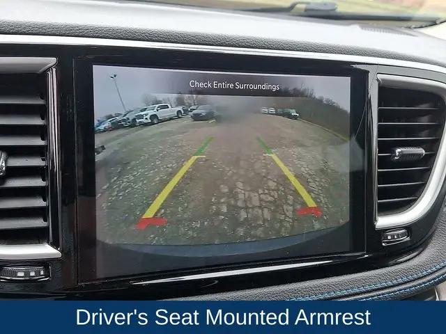2021 Chrysler Pacifica Touring AWD