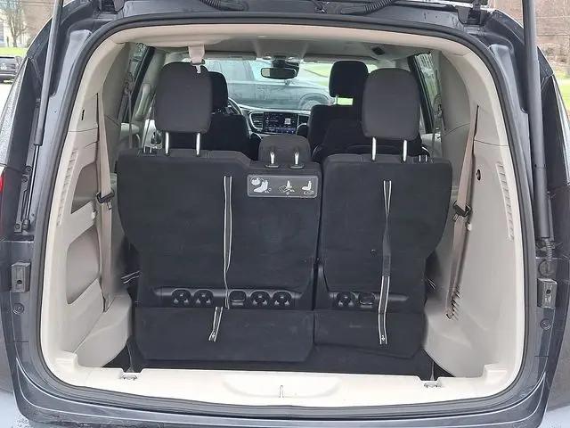 2021 Chrysler Pacifica Touring AWD
