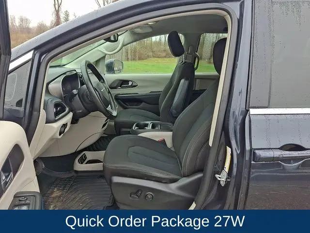 2021 Chrysler Pacifica Touring AWD