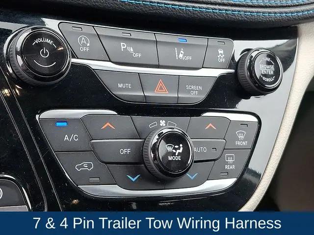 2021 Chrysler Pacifica Touring AWD