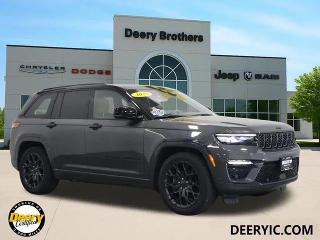 2025 Jeep Grand Cherokee Summit Reserve 4x4 for sale in Iowa City, IA