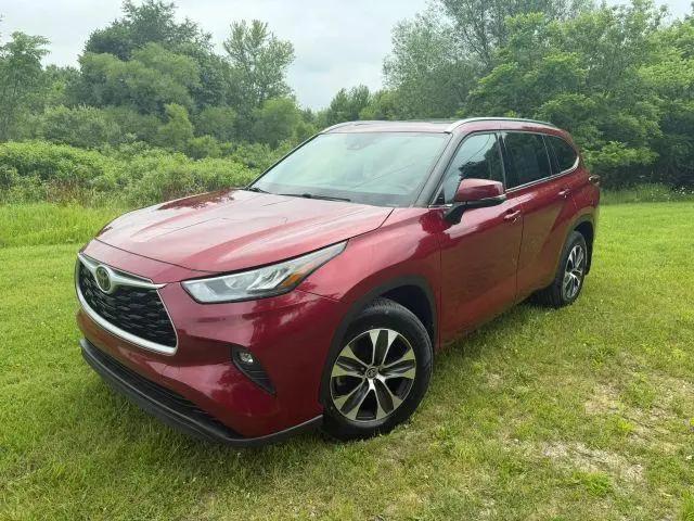 2020 Toyota Highlander XLE for sale in Grant, MI