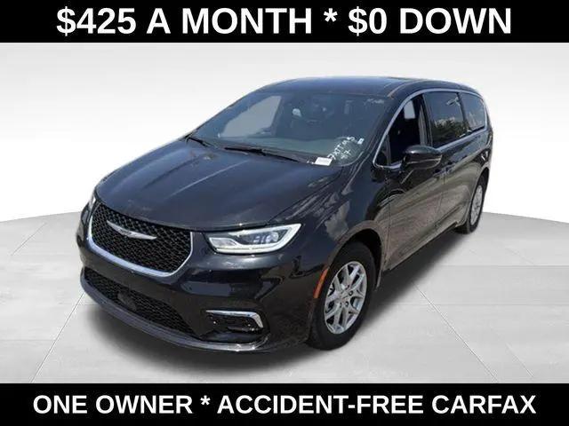 2025 Chrysler Pacifica Select for sale in Plainfield, IN