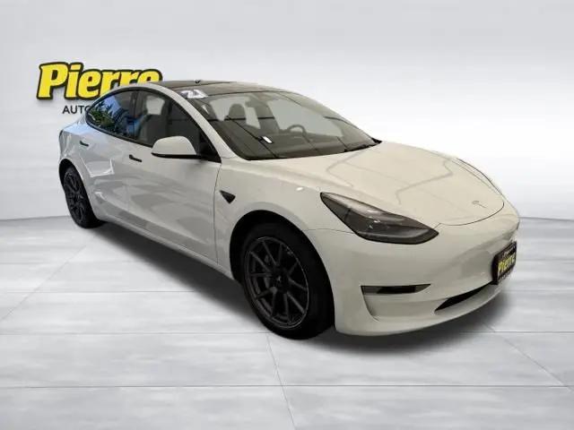 2021 Tesla Model 3 Standard Range Plus Rear-Wheel Drive