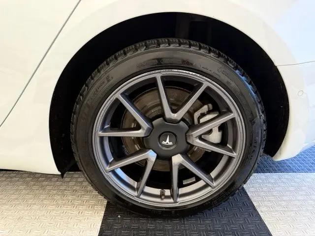 2021 Tesla Model 3 Standard Range Plus Rear-Wheel Drive