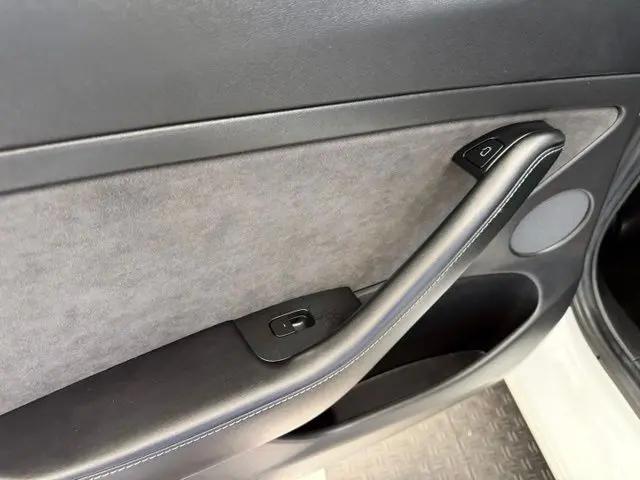 2021 Tesla Model 3 Standard Range Plus Rear-Wheel Drive