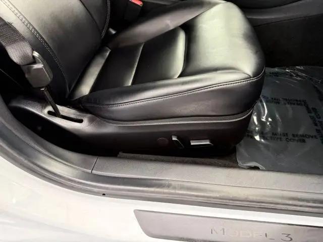 2021 Tesla Model 3 Standard Range Plus Rear-Wheel Drive