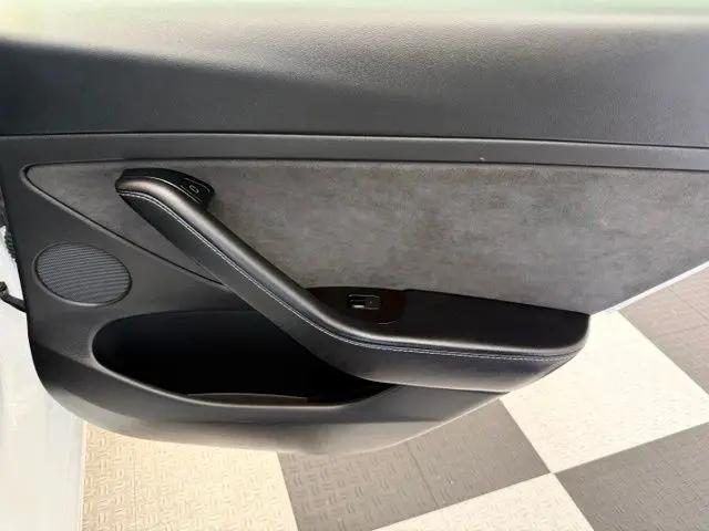 2021 Tesla Model 3 Standard Range Plus Rear-Wheel Drive
