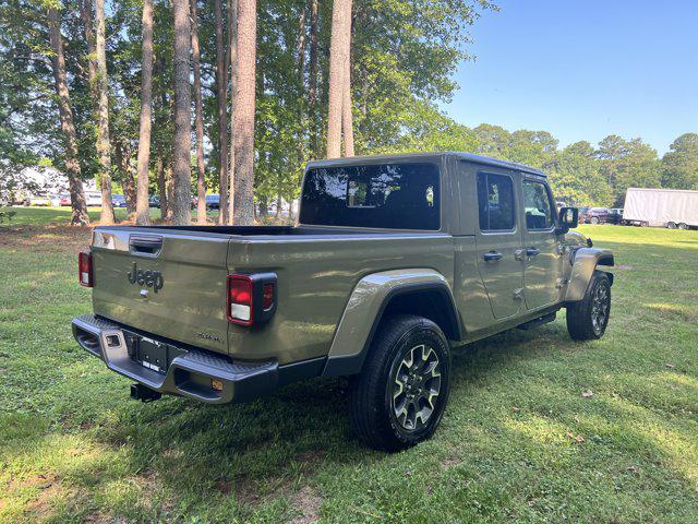 2026 Jeep Gladiator GLADIATOR SAHARA 4X4