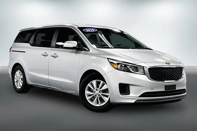 2016 Kia Sedona L for sale in Auburn, IN