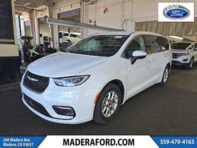 2023 Chrysler Pacifica Touring L for sale in Madera, CA