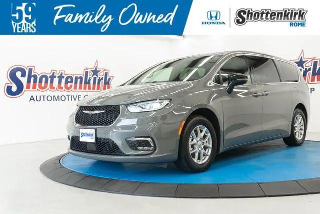 2025 Chrysler Pacifica Select for sale in Rome, GA