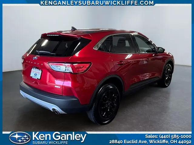 2020 Ford Escape SE