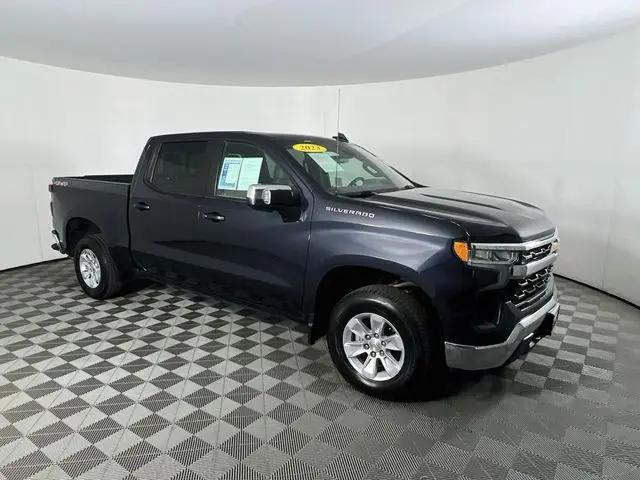 2023 Chevrolet Silverado 1500 4WD Crew Cab Standard Bed LT for sale in Selma, CA