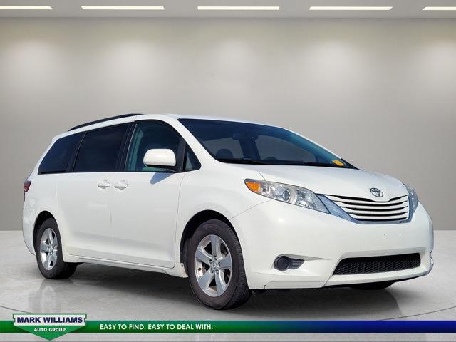 2016 Toyota Sienna LE 8 Passenger for sale near Cincinnati, OH