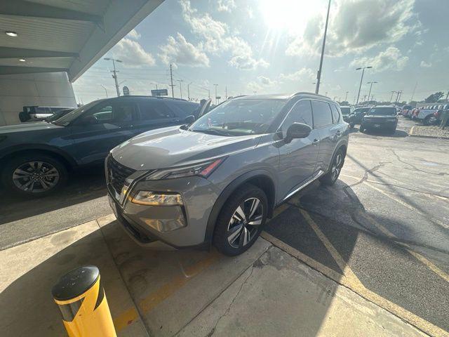 2021 Nissan Rogue SL Intelligent AWD for sale in Bloomington, IL