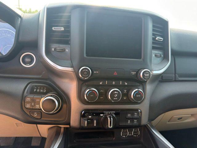 2021 Ram 1500 Big Horn Crew Cab 4x4 5'7" Box