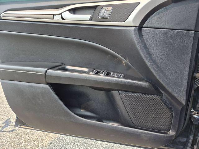 2020 Ford Fusion SEL