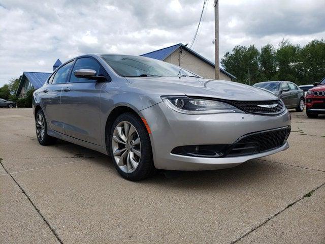 2015 Chrysler 200 S 2015 Chrysler 200 S