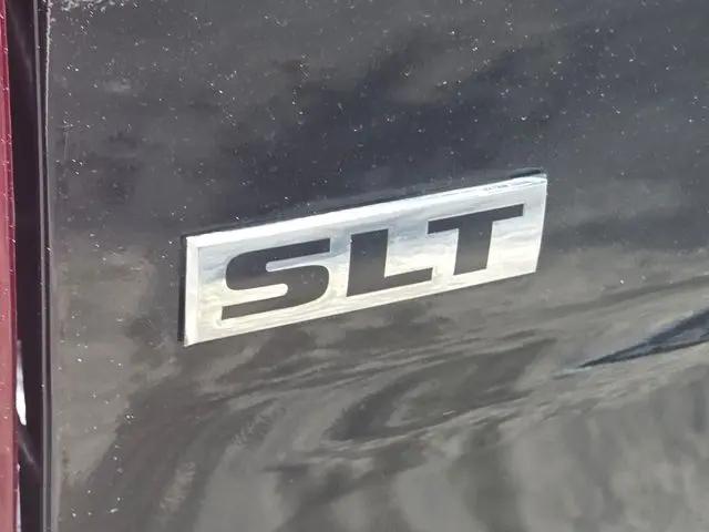 2024 Ram 1500 Classic SLT Quad Cab 4x2 64 Box