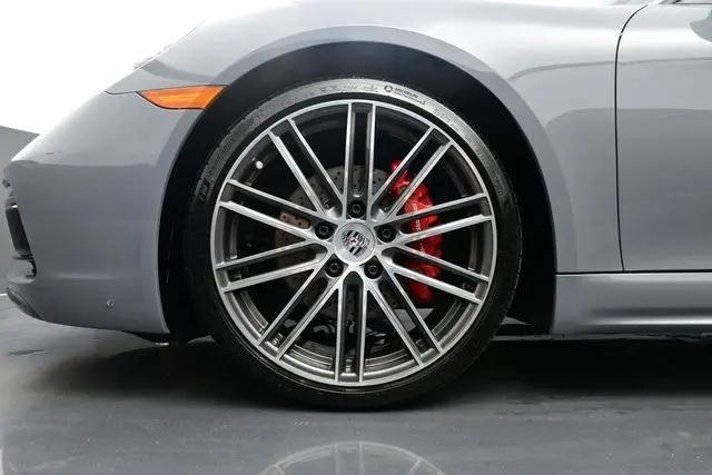 2025 Porsche 718 Boxster S